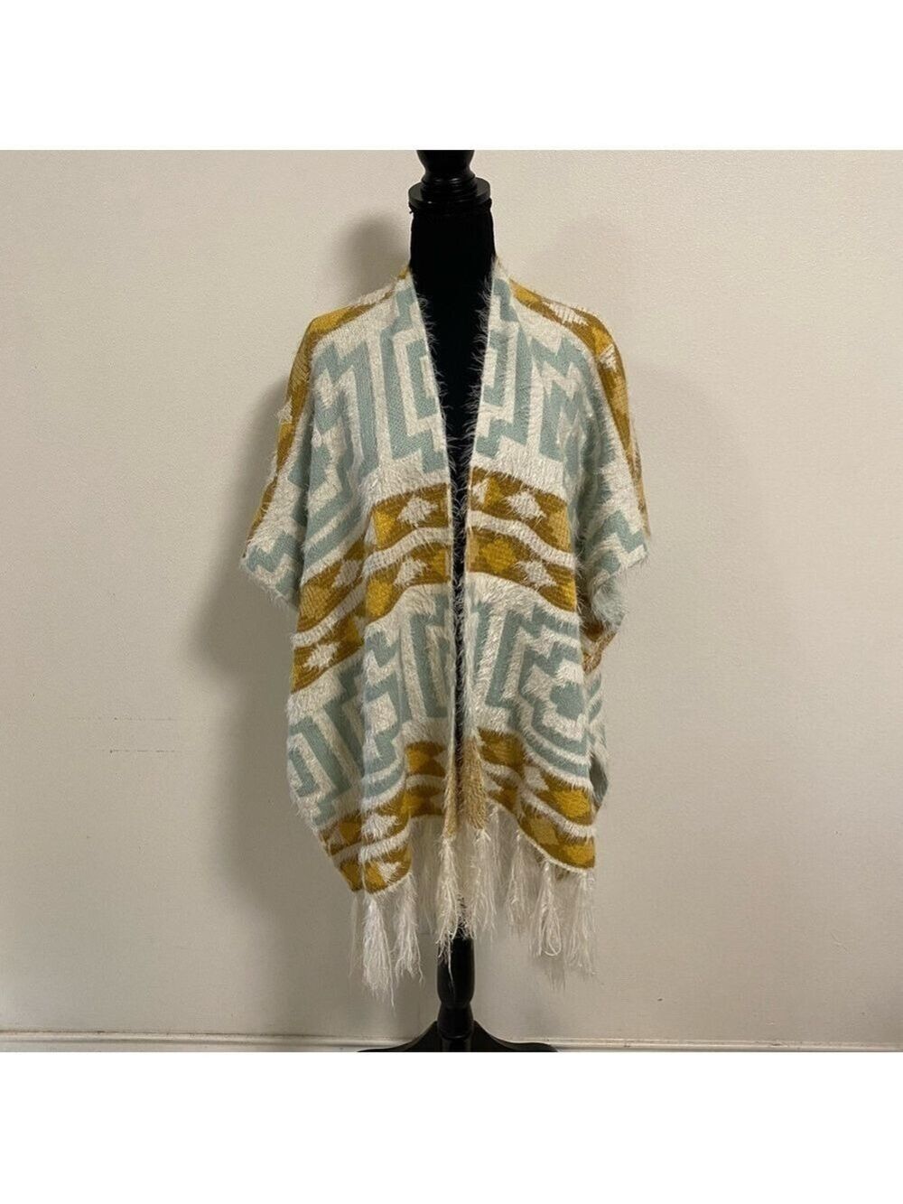 Free People Poncho Women’s Size OS Cardigan Diamondbacks Kimono Cozy Wrap